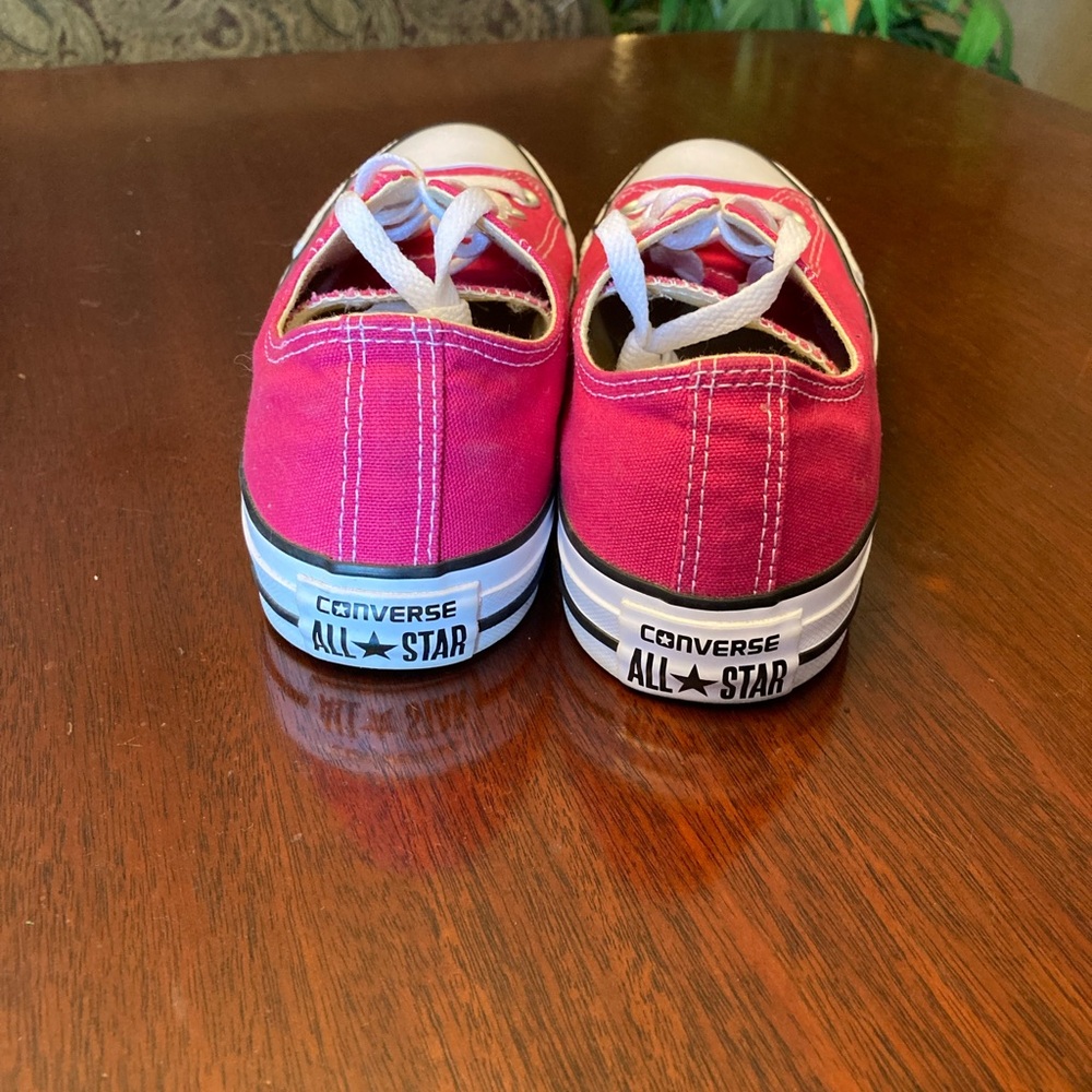 Converse All Star Cerise Pink Sneakers size women 9
Men 7in excellent condition - Picture 5 of 8